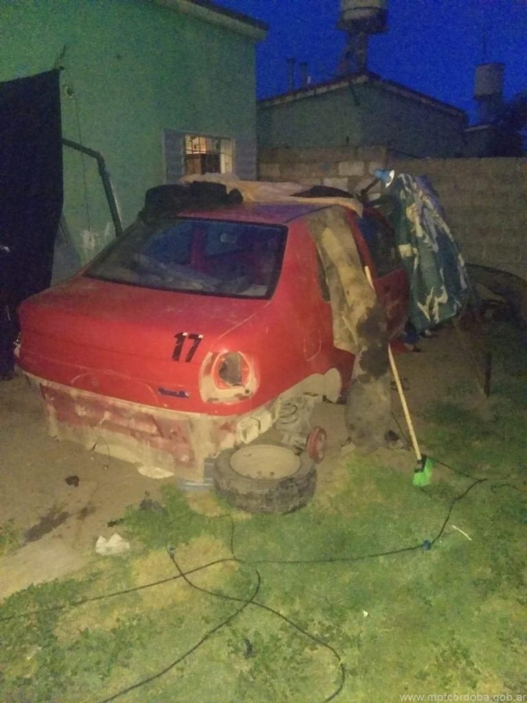 Parte de los vehículos secuestrados por la Policía y la Justicia para desbaratar esta banda dedicada al robo de autos en Córdoba. (Foto MPF)