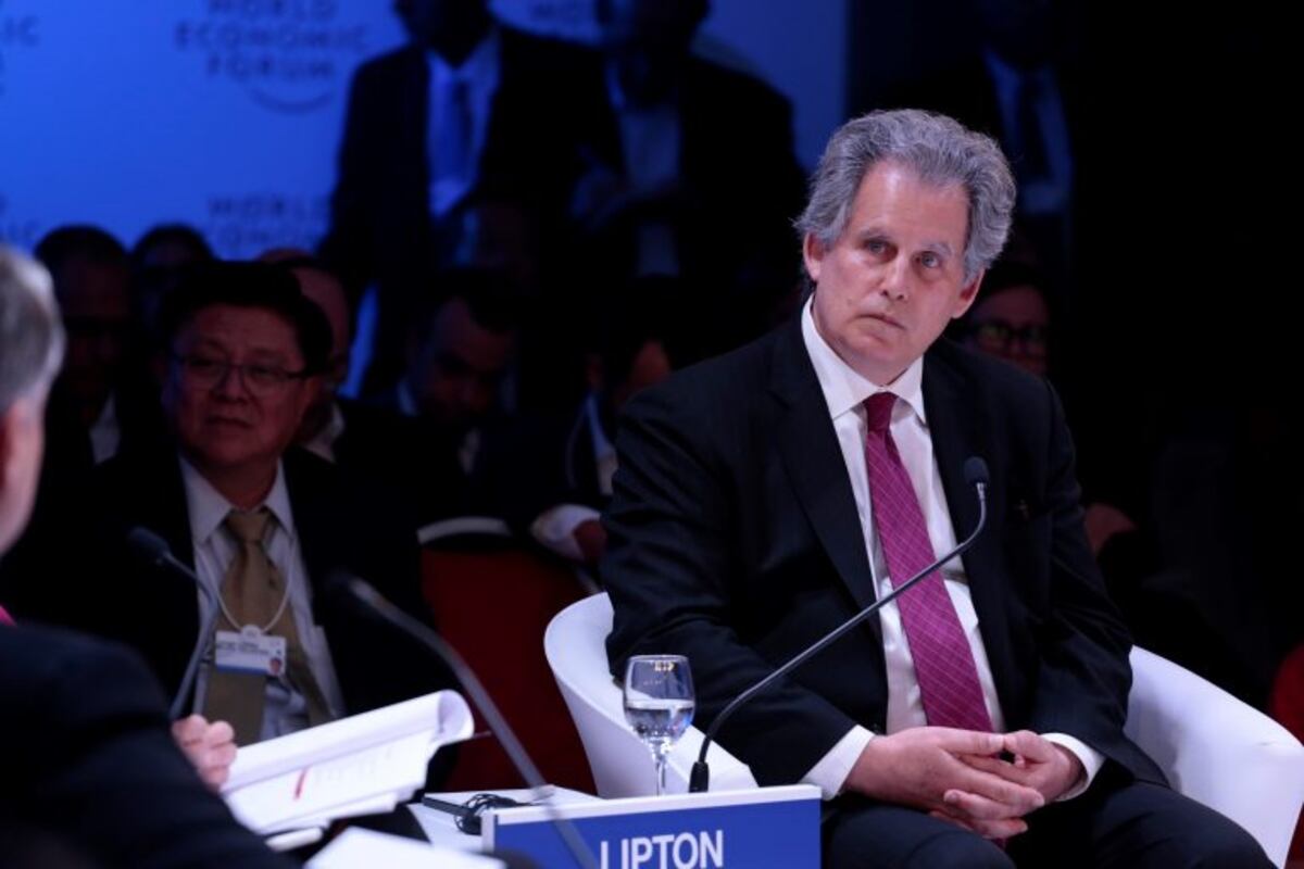 El FMI pone en "pausa" al país hasta después de las elecciones de octubre