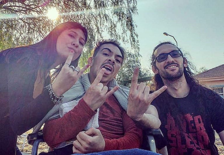 Daniel Miranda junto a sus amigos.