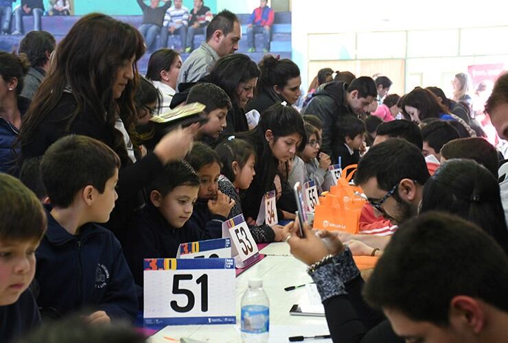 Entrega de tablets en San Luis. Foto: ANSL