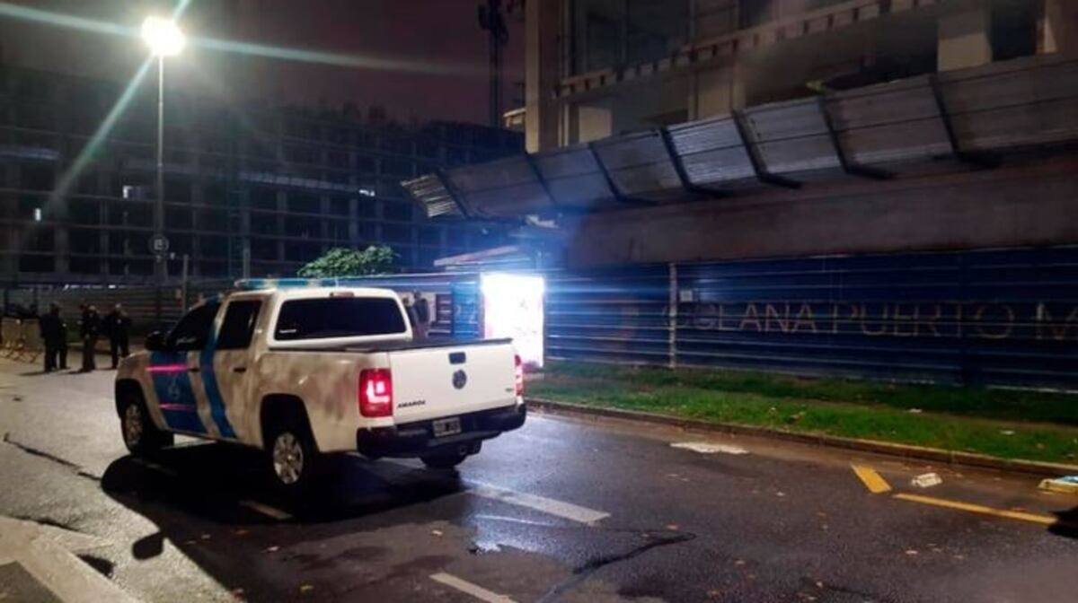Puerto Madero: intento de robo, persecución y delincuentes escondidos en una obra en construcción