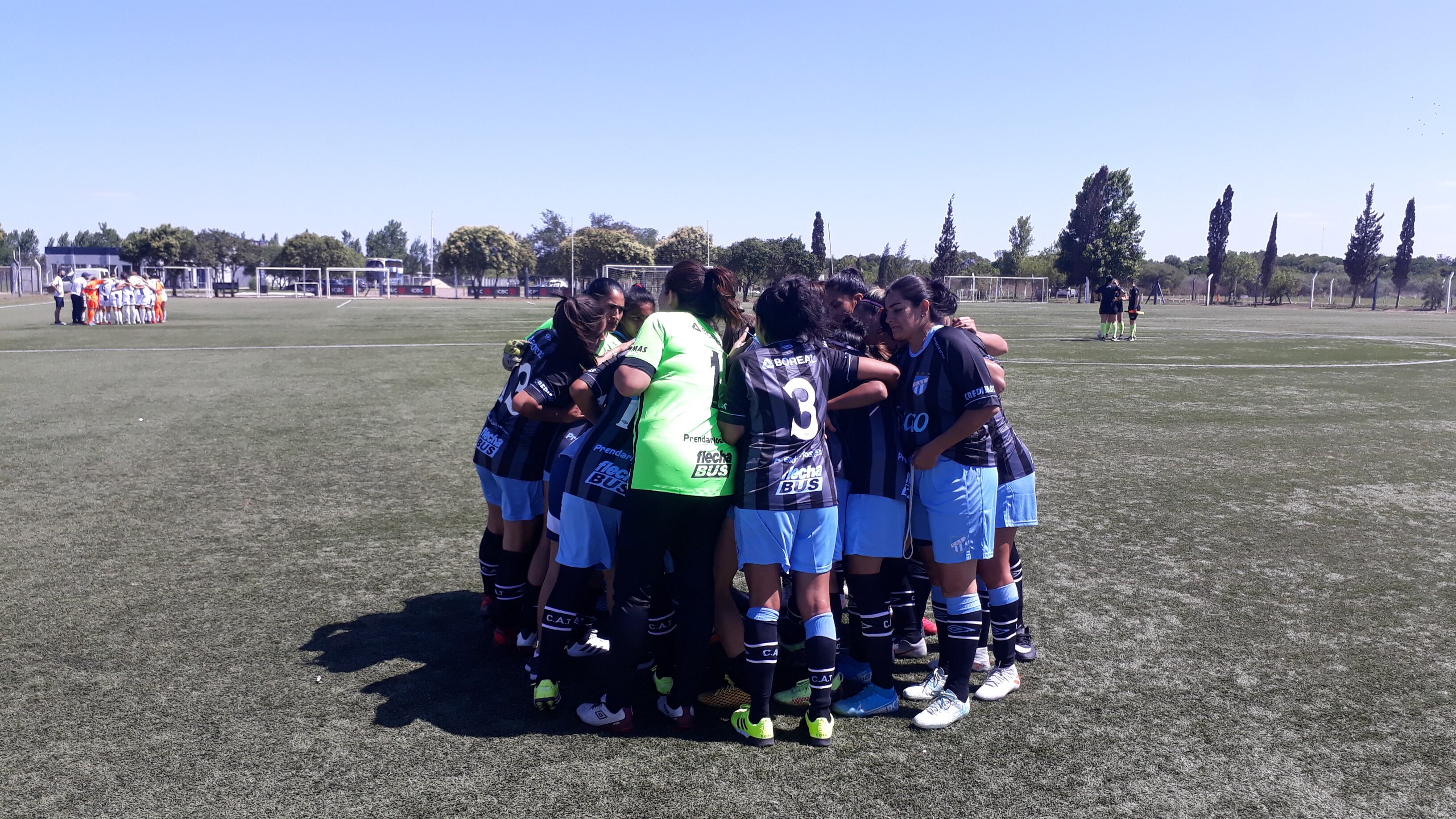 Equipo de fútbol femenino de Atlético Tucumán.