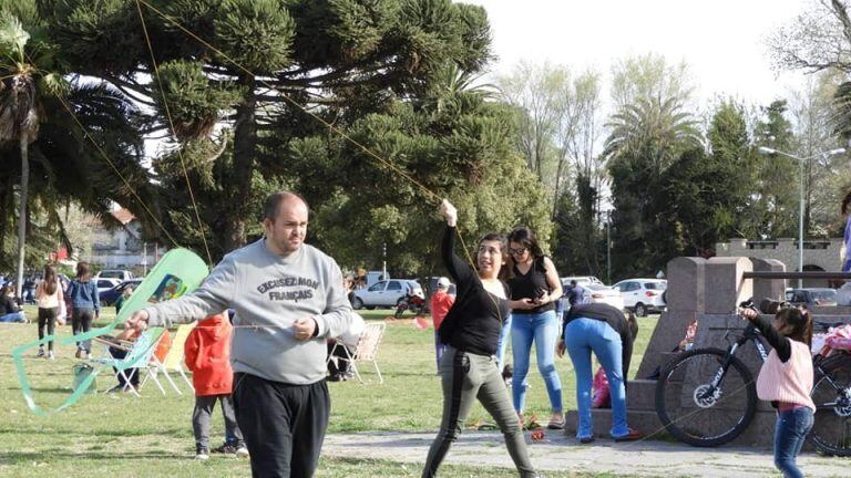 Bararrileteada para concientizar sobre el autismo.