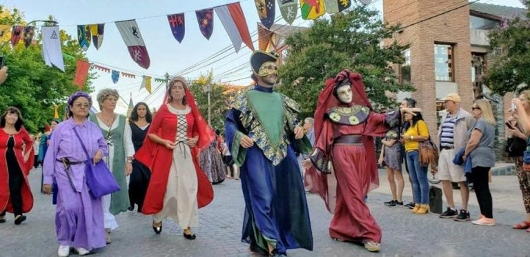 Vecinos y turistas disfrutaron del Festival Medieval este fin de semana largo