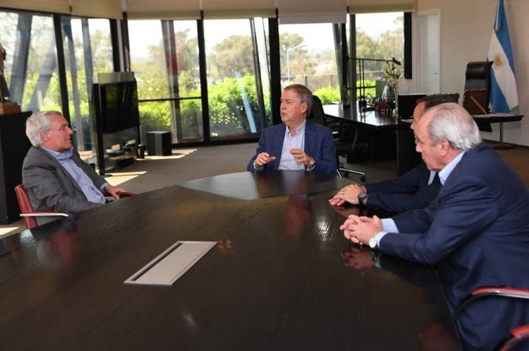 Schiaretti recibió al titular de Trenes Argentinos y se avanza en el proyecto del Ferrourbano Metropolitano.