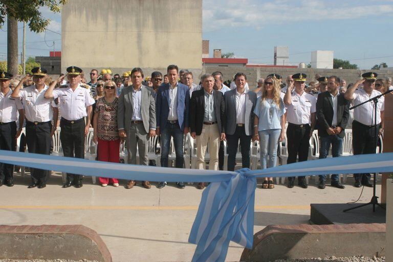 Autoridades en el acto