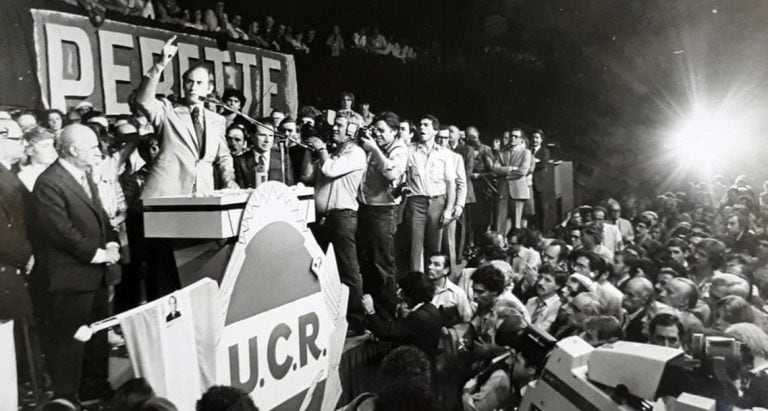 El exmandatario militó toda su vida para la UCR. (Foto:ArchivoClarín)