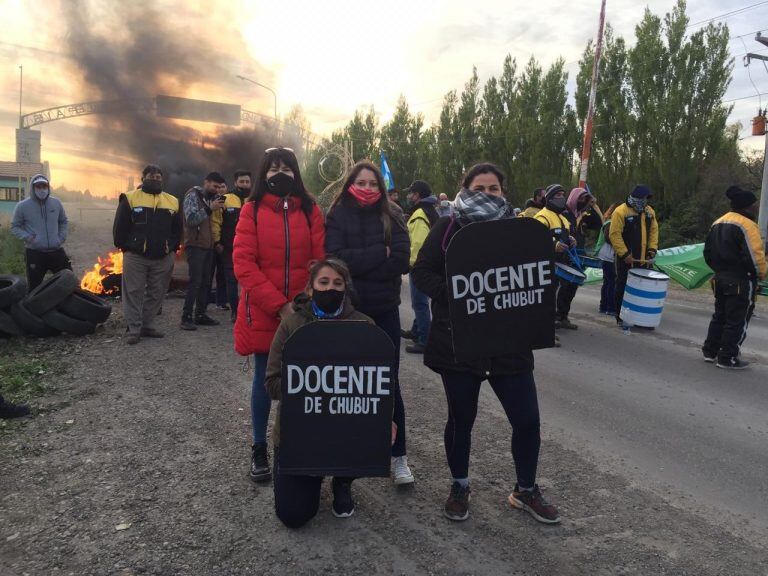 Los docentes están presentes.