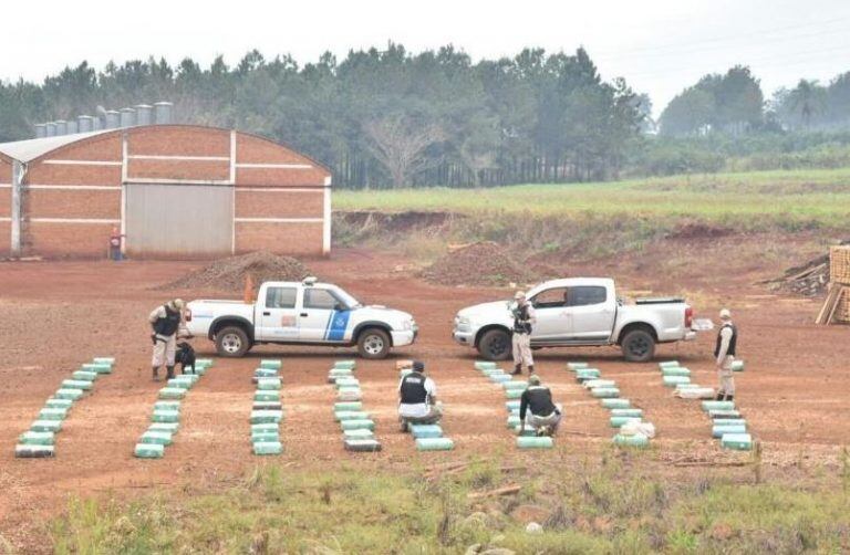 Incautaron casi dos toneladas de marihuana en Eldorado