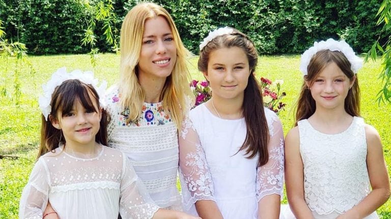 Nicole Neumann y sus hijas