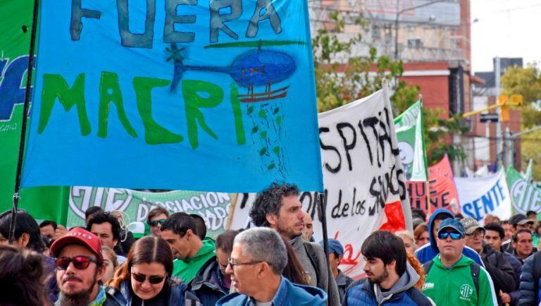 La marcha buscará mejoras sociales y declarar la ley de Emergencia Pública (web).