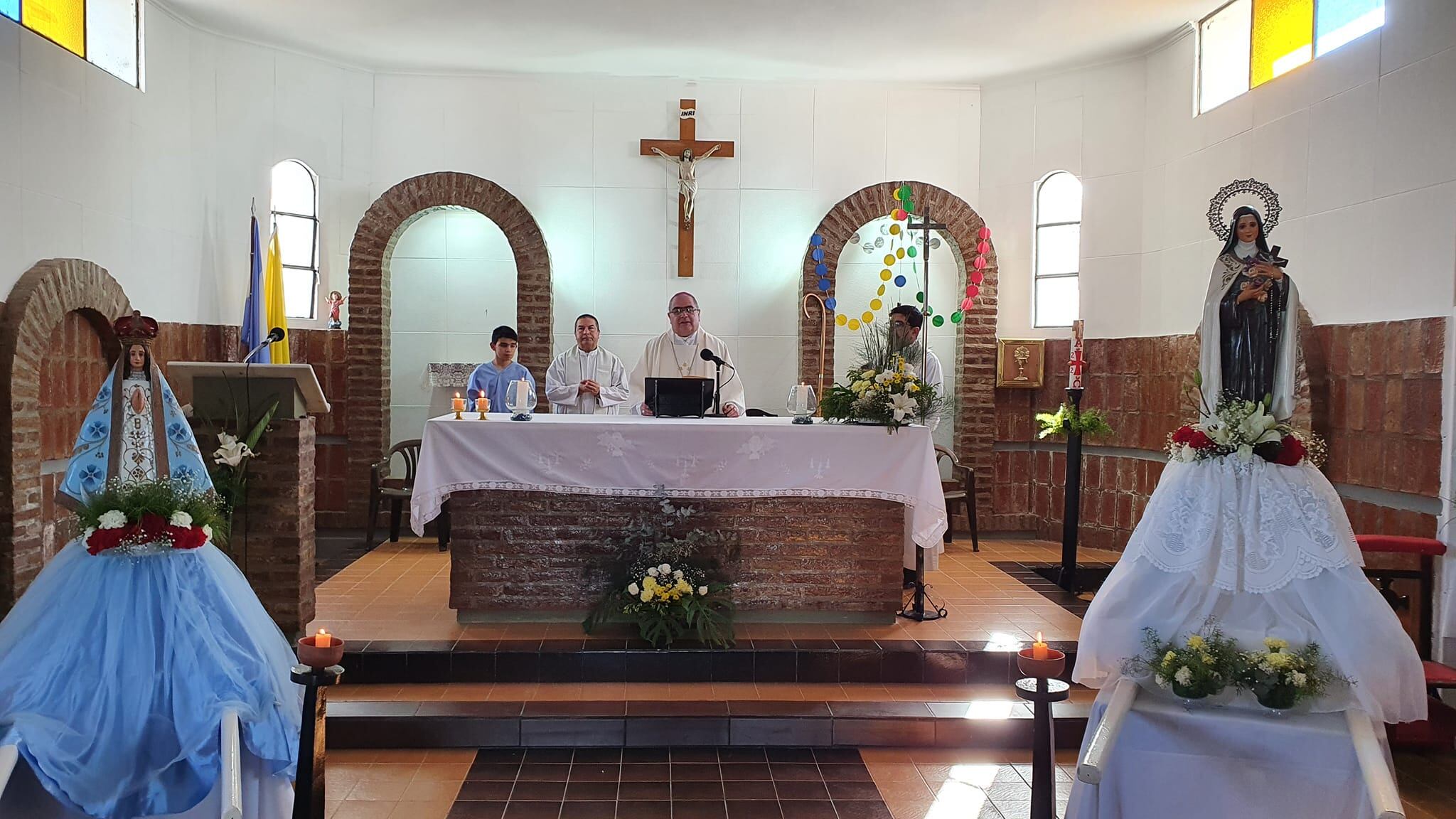 Misa y procesión Virgen Santa Teresita en El Fuertecito