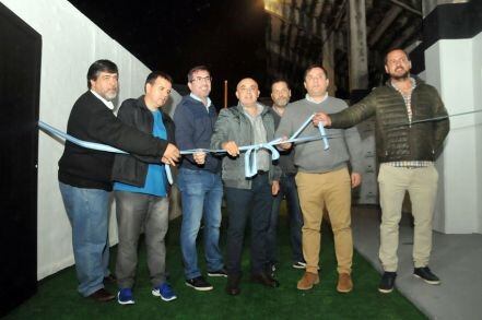 Mosqueda, Duré, Benítez, Gómez, Molfino, Altieri y Piersanti. Fue en el corte de cinta para la presentación de la pensión de For Ever. (Diario Norte).