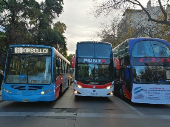 Empresas de transporte de turismo independiente de Mendoza exigen volver a trabajar