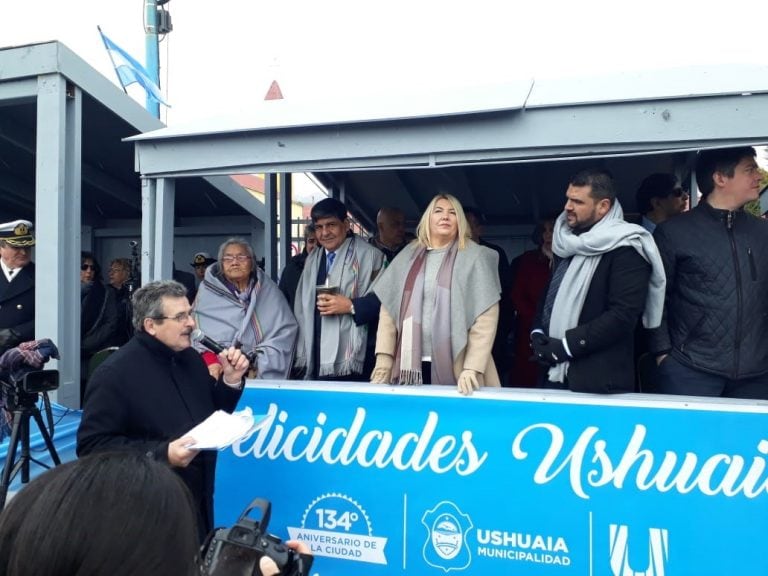 Gobernadora Bertone, Vice gobernador Arcando, Intendente Vuoto