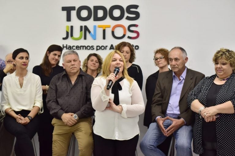 Parte del equipo que acompañará a lla gestión de Benedetti