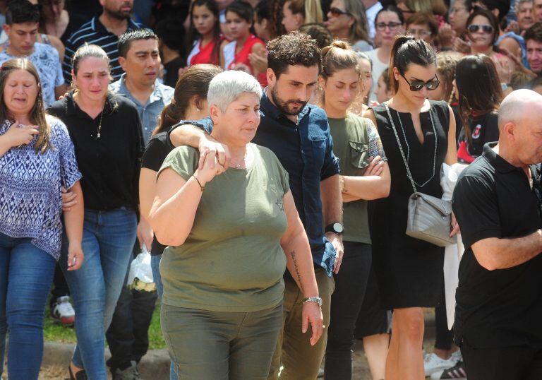 La familia de Emiliano vivió con dolor el primer aniversario de la muerte del futbolista. (Archivo AP)