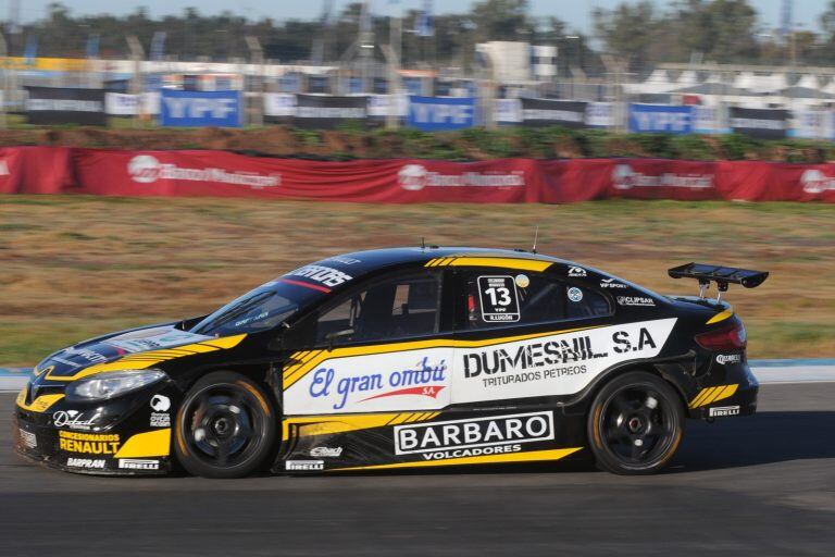 Lugón, al comando del Renault Fluence del Ambrogio Racing.