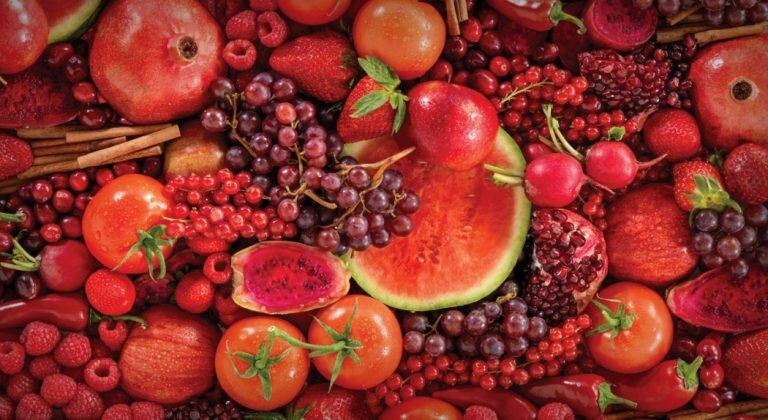 El tono brillante de este grupo se debe al betacaroteno, presente tembién en los vegetales color naranja, con excelentes propiedades.