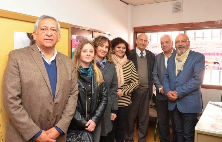 Autoridades de la UNSJ, del Ministerio de Salud y representantes de alumnos estuvieron presentes en la inauguración.