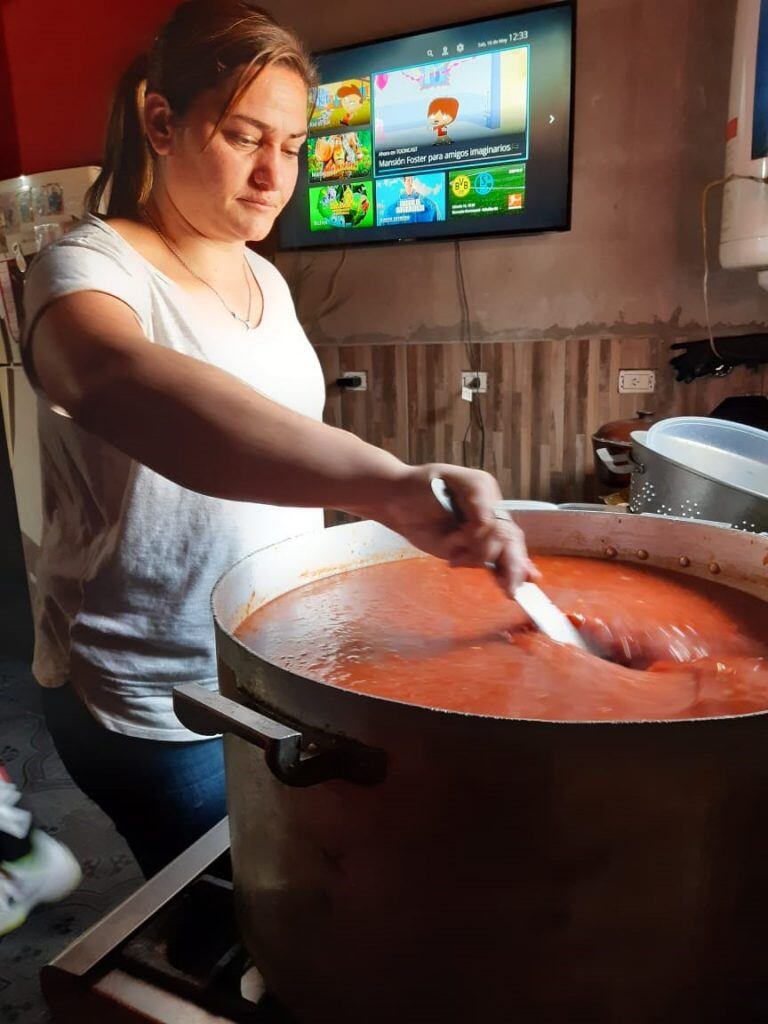 El trabajo de Jóvenes Solidarios en comedores de Mar del Plata (Foto: Prensa Jóvenes Solidarios)