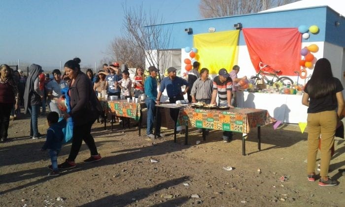 Entrega de juguetes en Mendoza.