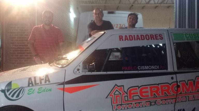 Pablo Cismondi de Arroyito en la la Uno Competizione del Córdoba Pista