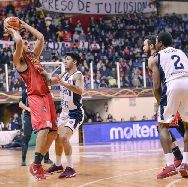 San Martín le ganó a San Lorenzo e igualó la serie final de la LNB. (Foto: Prensa Liga Nacional)