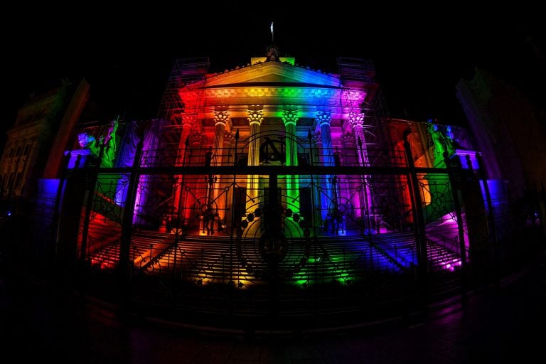 El Congreso de la Nacion iluminado con los colores de la diversidad al cumplirse 10 años de la sanción de la ley de matrimonio igualitario en Argentina, el 15 de Julio de 2020, en Buenos Aires, Argentina. (Charly Diaz Azcue / Comunicación Senado)