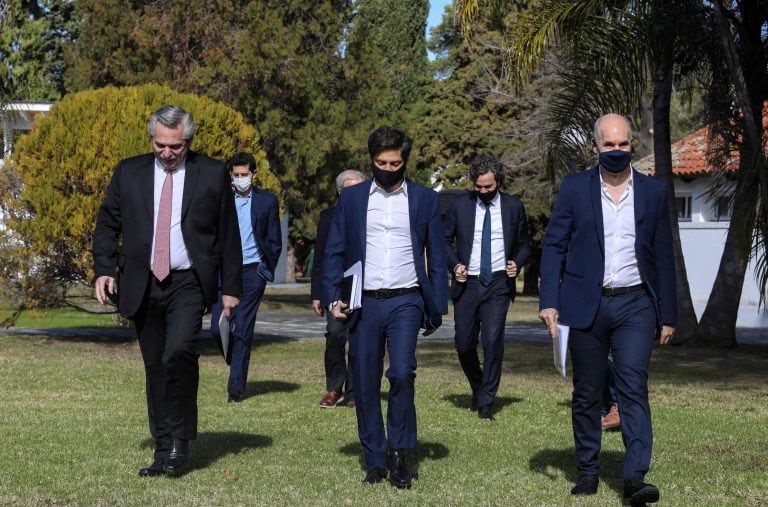 Este programa incluye iniciativas generadas por el jefe de Gabinete, Santiago Cafiero; y el ministro del Interior, Eduardo 'Wado' de Pedro (Foto: ESTEBAN COLLAZO /  AFP)