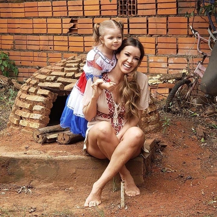 Dallys Ferreira y su hija India. (Instagram)