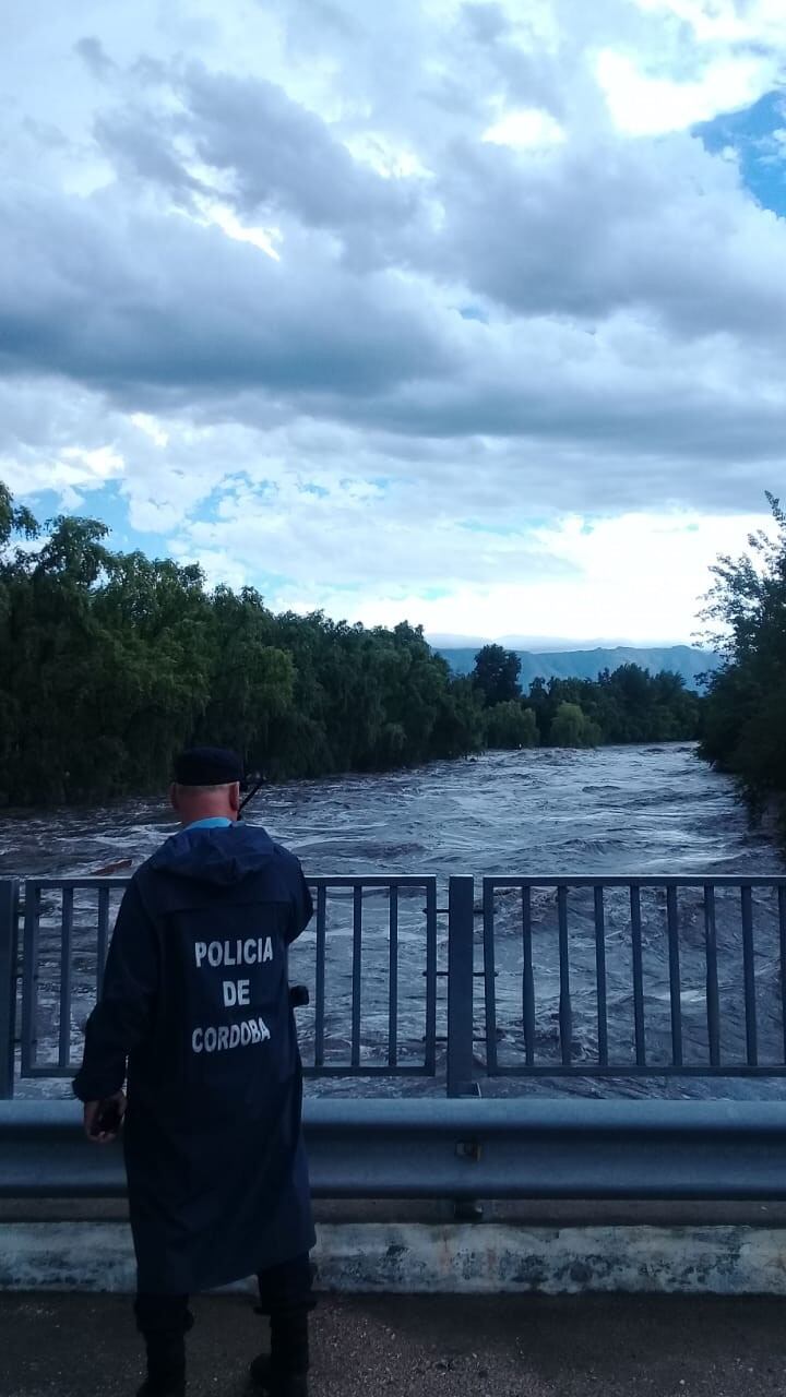 Inundación en Mina Clavero (Fotos: Policía de Córdoba).