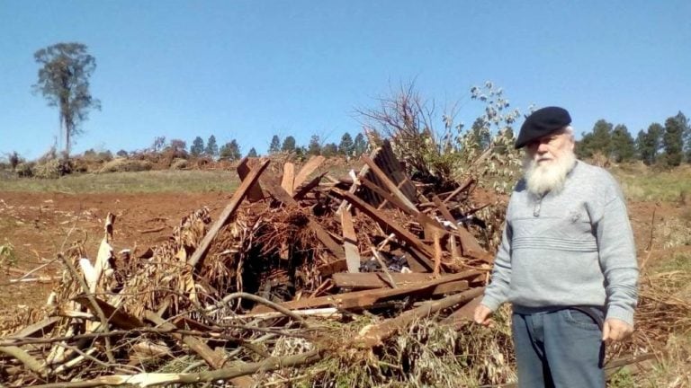 Varias familias fueron desalojadas de Paraje Yateí para avanzar con el cultivo de los transgénicos.