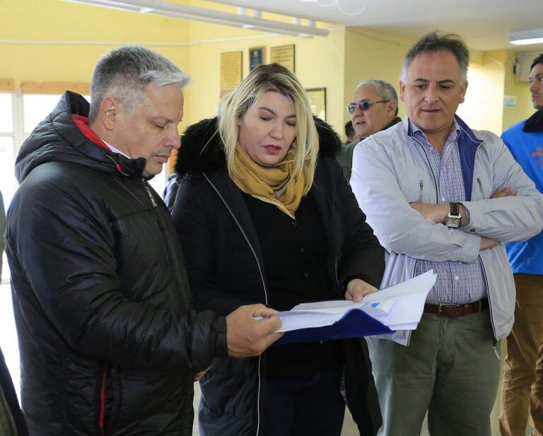 Rosana Bertone en la escuela 20 de Río Grande.