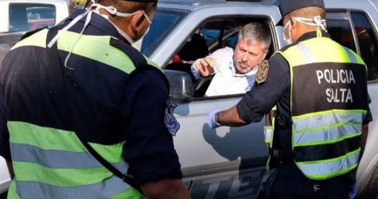 Policía de Salta realizando controles en tiempos de Coronavirus (Policía de Salta)