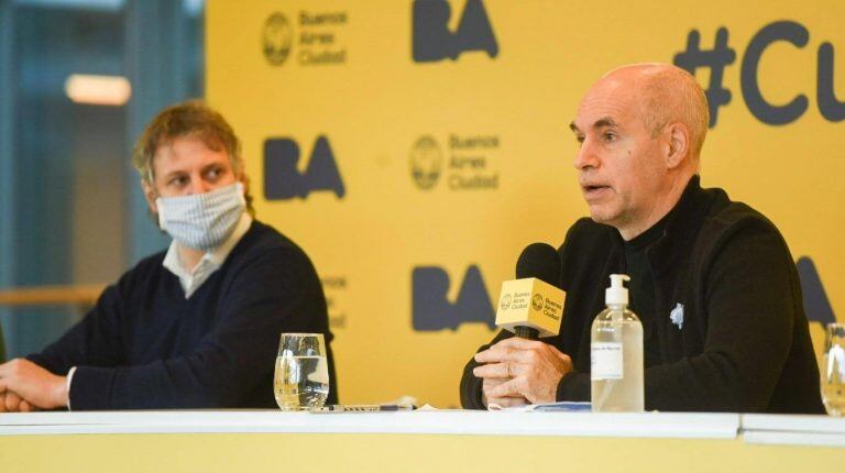 Horacio Rodríguez Larreta en conferencia.