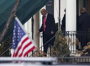 U.S. President-elect Donald Trump departs Blair House ahead of the 58th presidential inauguration in Washington, D.C., U.S., on Friday, Jan. 20, 2017. Trump is the first president since the dawn of national polling in the late 1930s to enter office with t