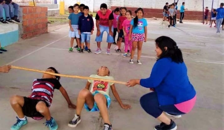 Actividades físicas y de esparcimiento ocupan buena parte de la jornada.