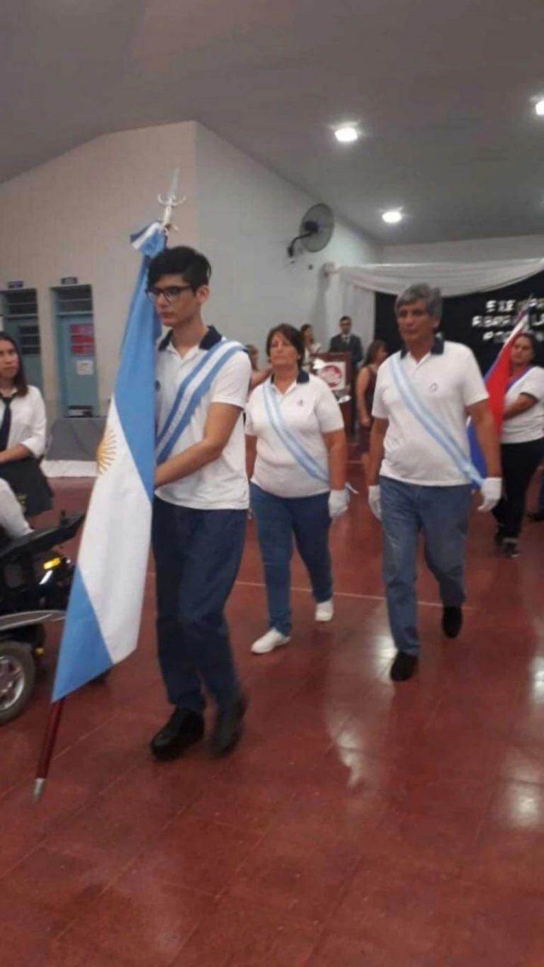 Abanderados en el acto de fin de año.