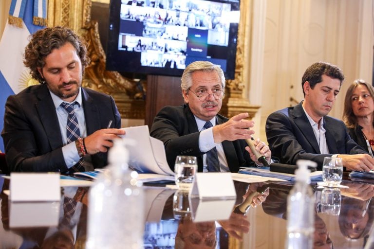 El presidente de Argentina, Alberto Fernández, durante una reunión con su Ejecutivo (Foto: Esteban Collazo/Presidencia)