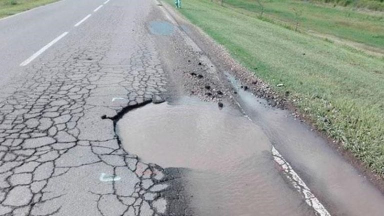 Baches en rutas provinciales