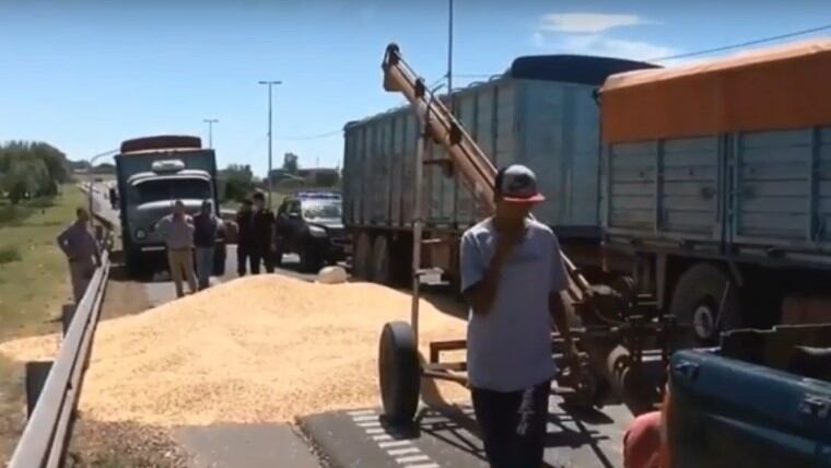 El robo de cereales a camioneros en Rosario y se convirtió en un delito cotidiano