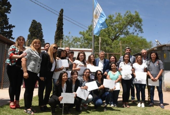 Diez internas del Penal de Mujeres atenderán el call center del Registro Civil.