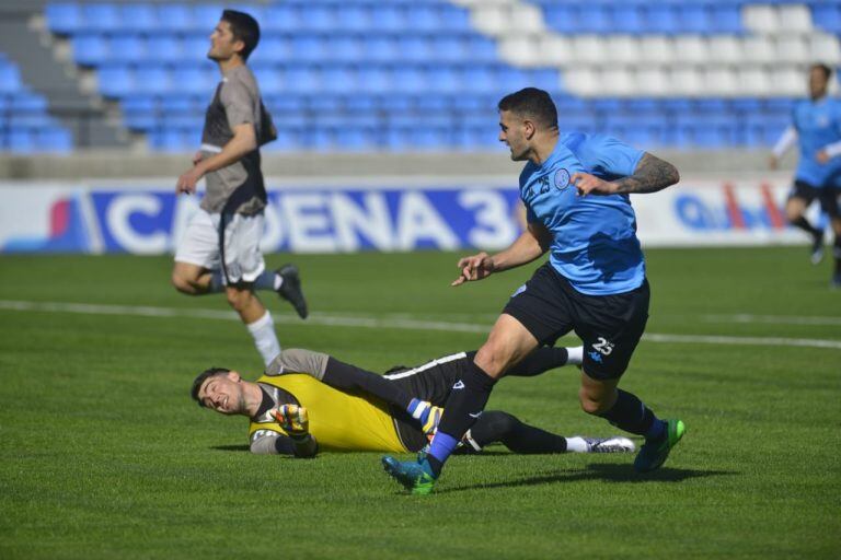 El amistoso entre Belgrano y Gimnasia de Mendoza.