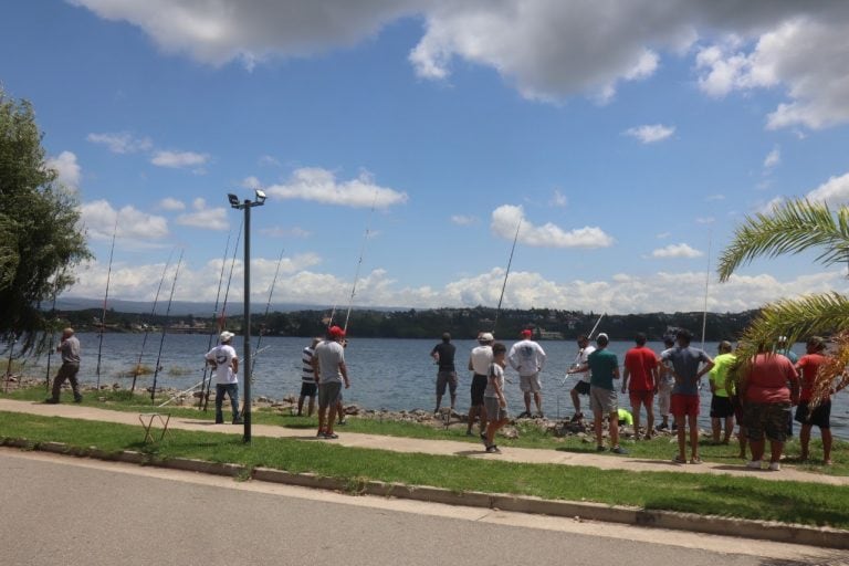 Concurso de pesca Carlos Paz