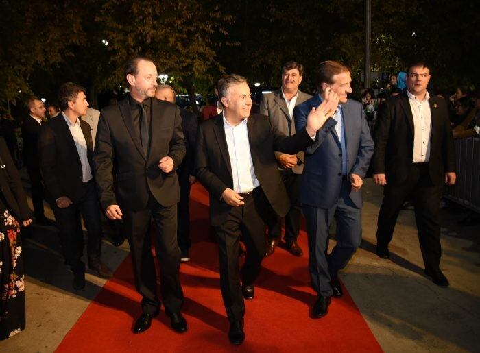 Cornejo dijo presente en la alfombra roja de los Premios Gardel.