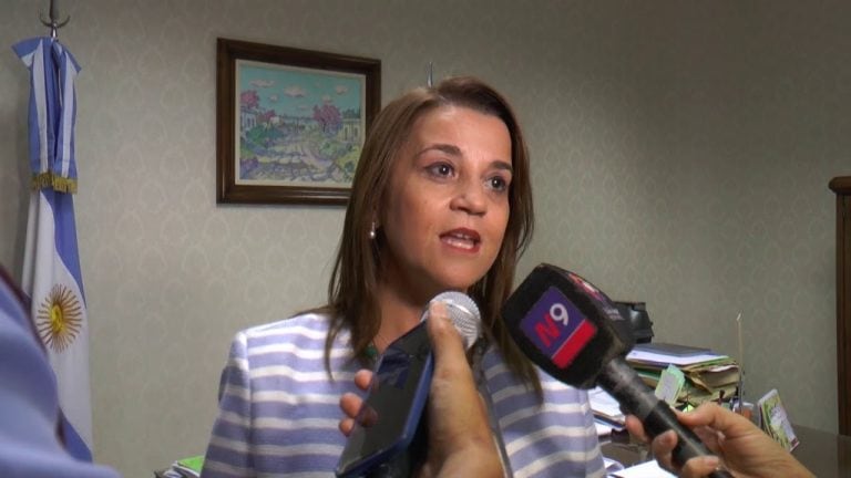 La ministra de Educación es Susana Benitez y asegura que en Corrientes no pasará por decreto.