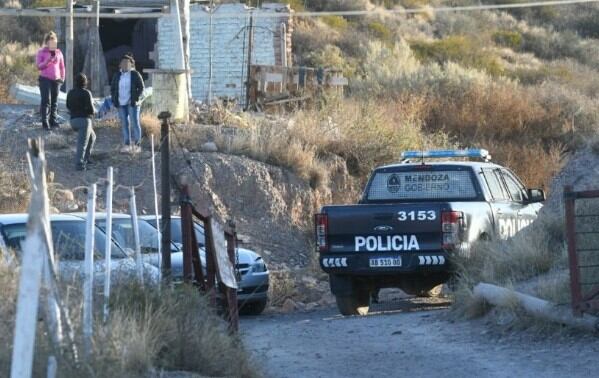 Un joven herido corrió hasta un centro de salud y dijo que su amigo estaba muerto.