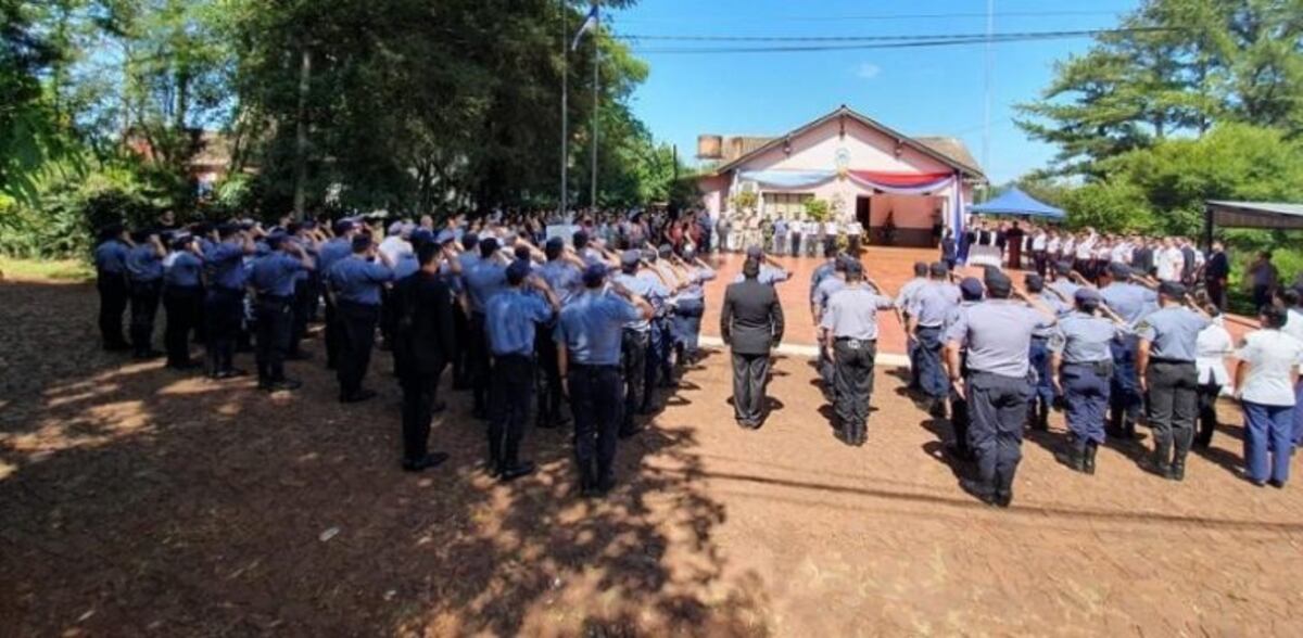 Otorgaron ascensos al personal policial de la Unidad Regional III de Eldorado