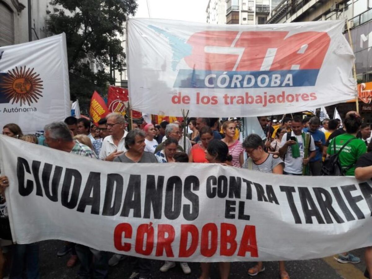 Nueva marcha de antorchas en Córdoba contra el tarifazo